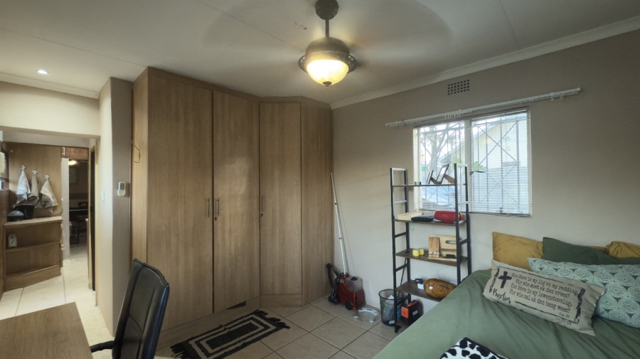 To Let 1 Bedroom Property for Rent in Flamwood North West